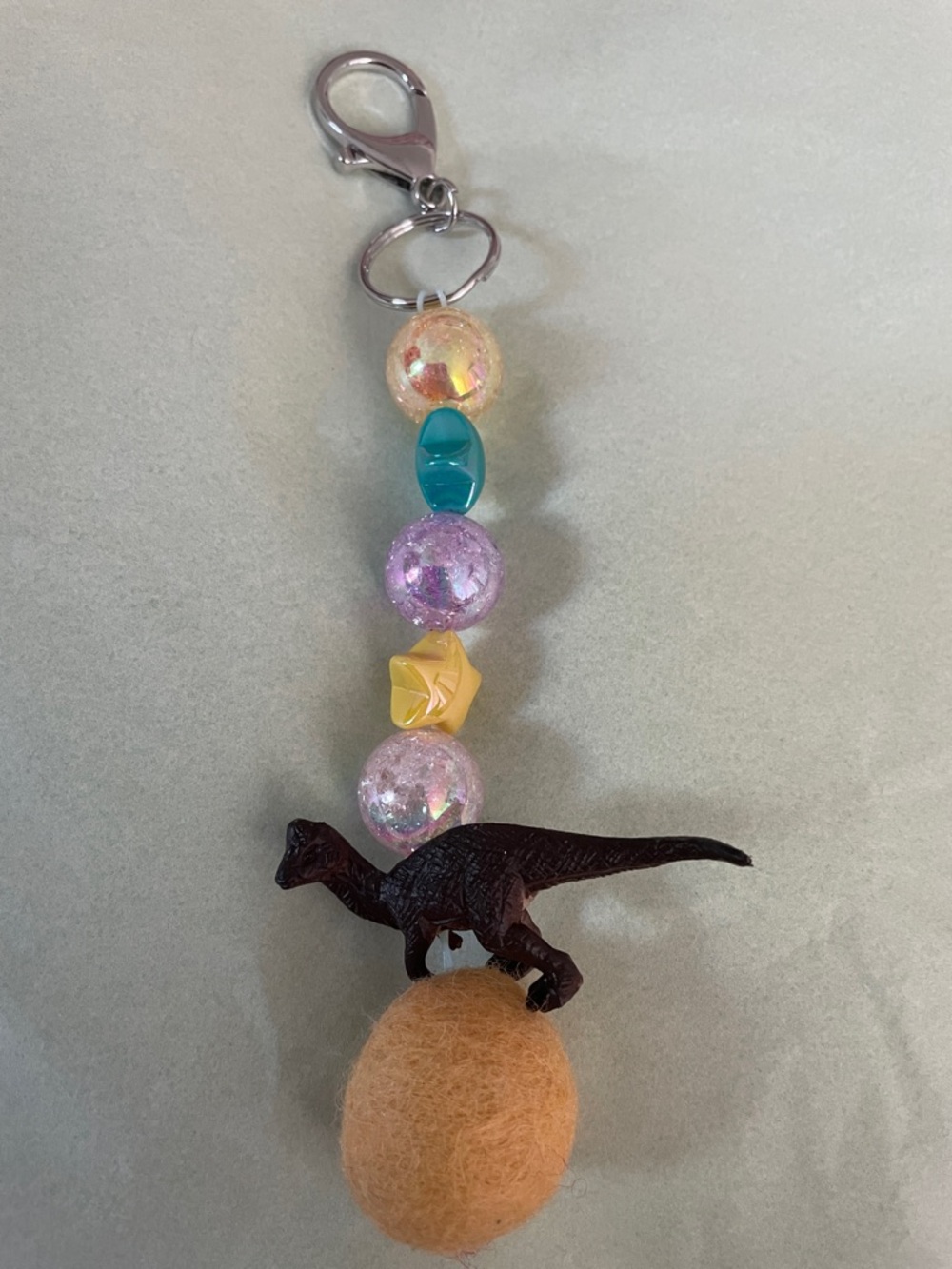 Kid’s entrepreneur shop Colorful Dinosaur Bead Keychain